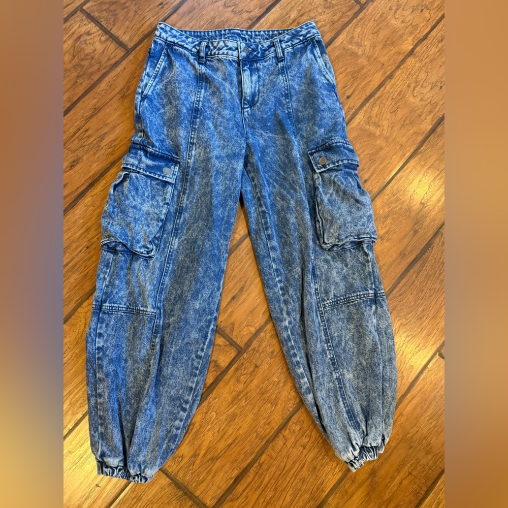 Future Collective Denim Cargo Jogger womens 6 (28x28) blue acid wash hiphop